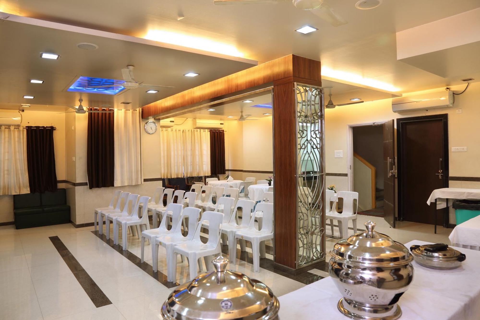 Shreyas 3*