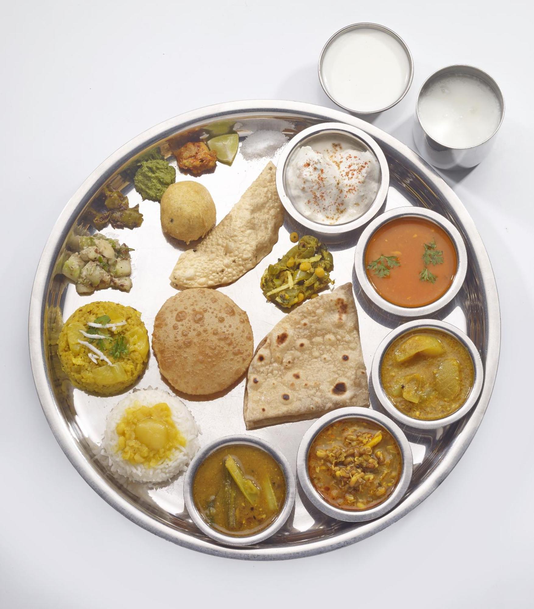 Shreyas Hotel 3*