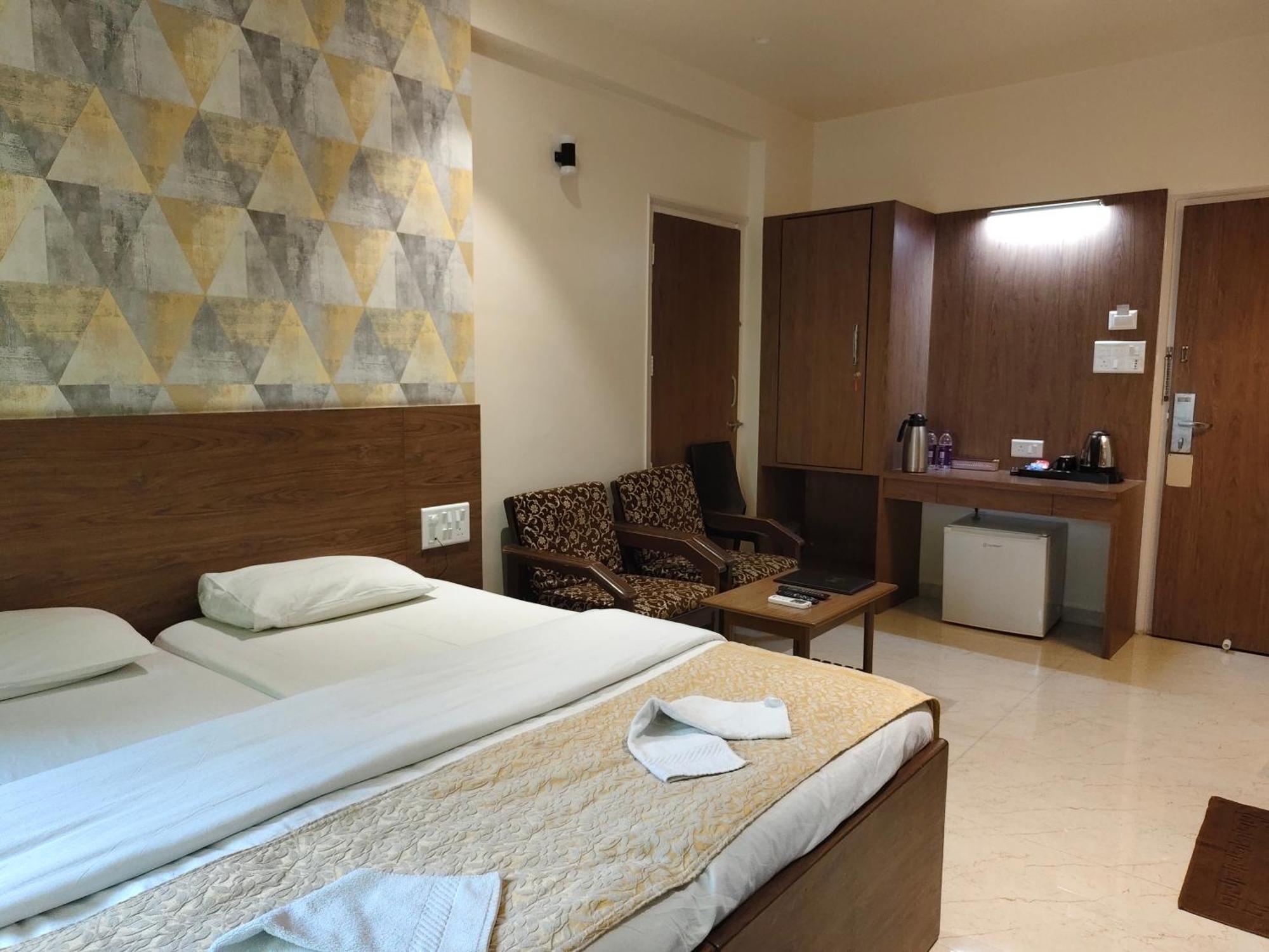 Hotel Shreyas