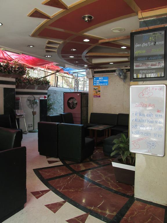 Shreyas Hotel